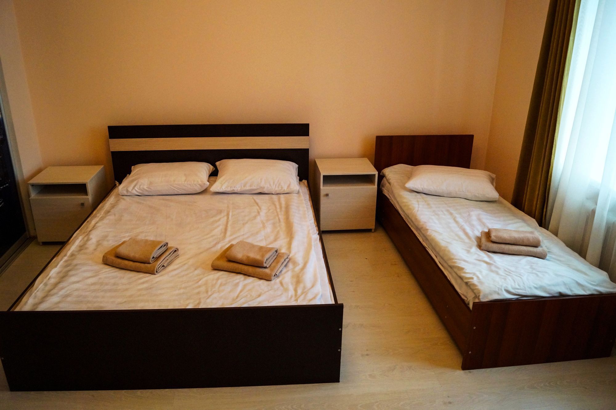 Hostel Nice Travel Akmola Esterno foto